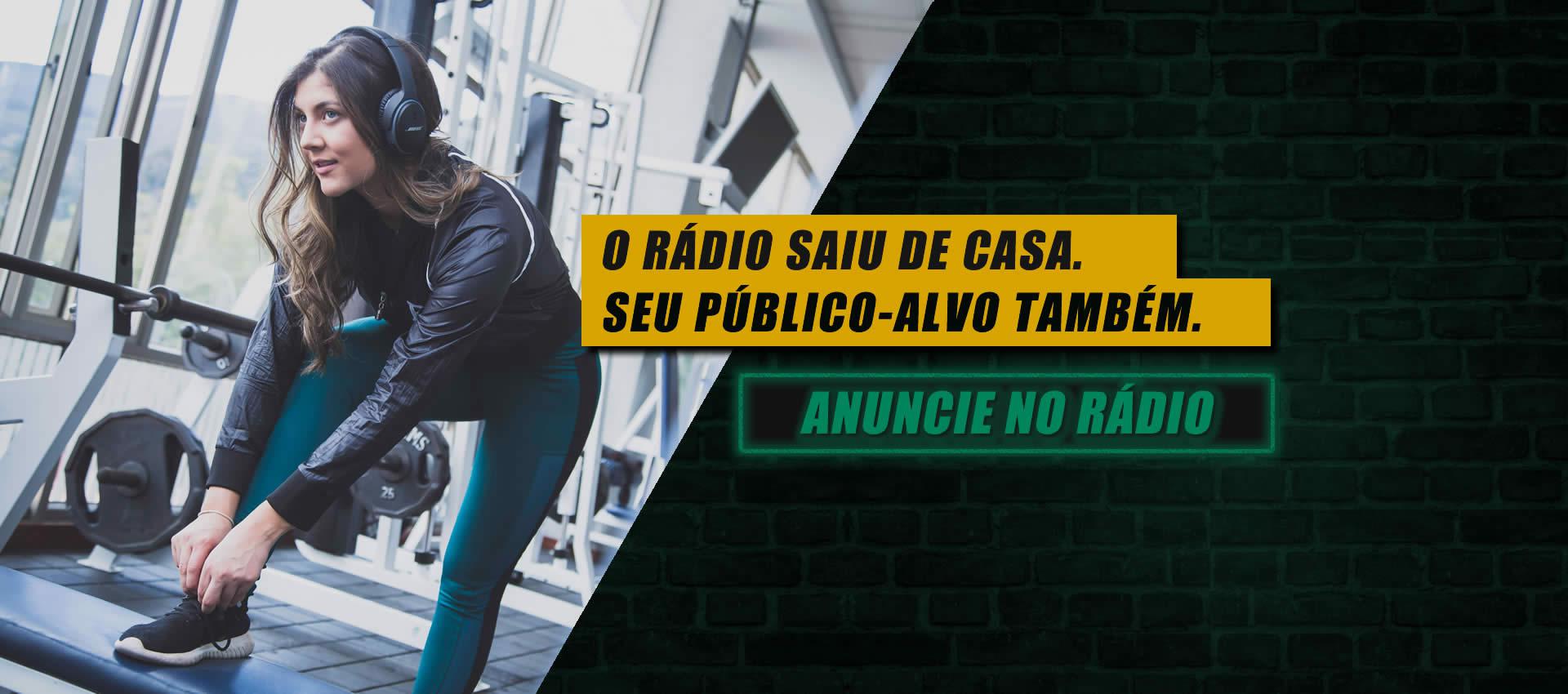 O rádio saiu de casa. Seu público-alvo também.